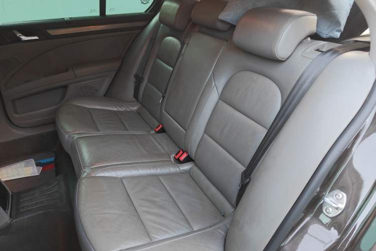 Used Skoda Superb 2013 1.8TSI Automatic Yashi Edition Left Rear Seat