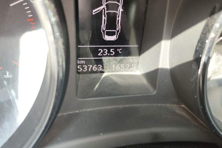 Used Skoda Superb 2013 1.8TSI Automatic Yashi Edition Odometer Close Up