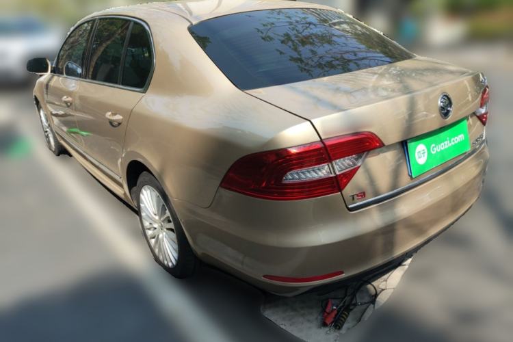 Used Skoda Superb 2013 1.8TSI Automatic Yashi Edition Rear Left 45 Deg