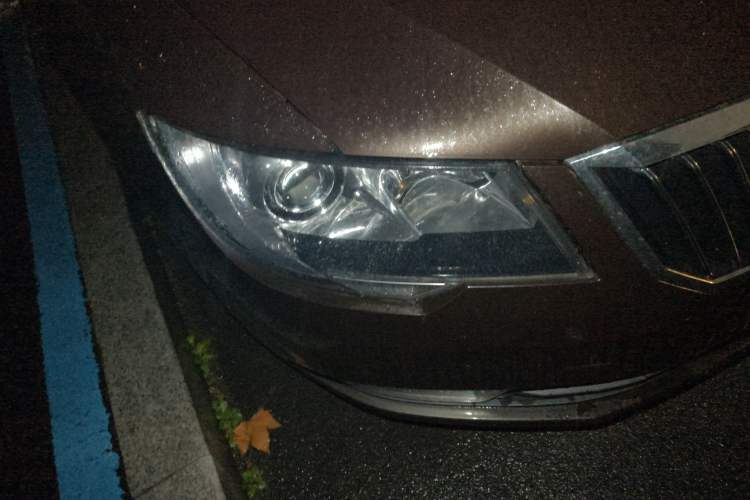 Used Skoda Superb 2013 1.8TSI Automatic MingShi Edition Right Front Headlight
