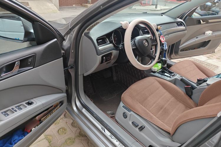 Used Skoda Superb 2013 1.8TSI Automatic Yashi Edition Driver Seat