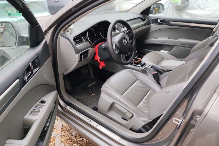 Used Skoda Superb 2013 1.4 TSI DSG Prestige Edition Driver Seat