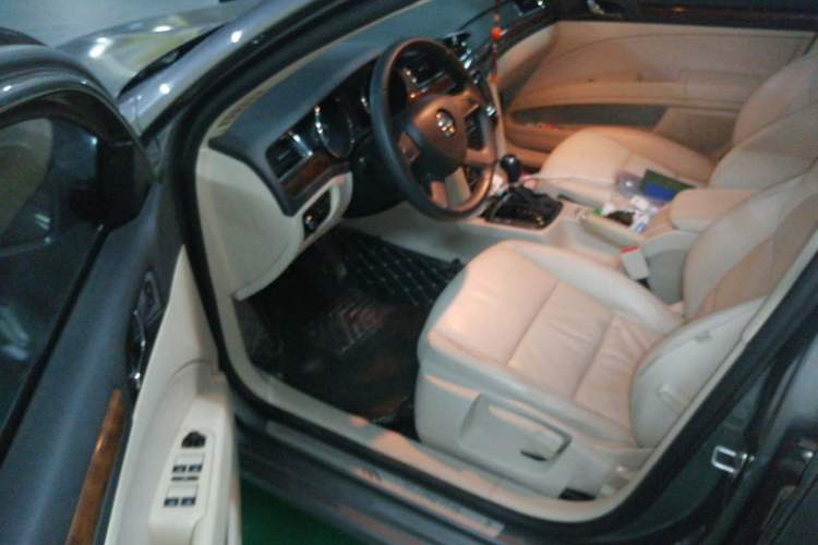 Used Skoda Superb 2013 1.8TSI Automatic MingShi Edition Driver Seat