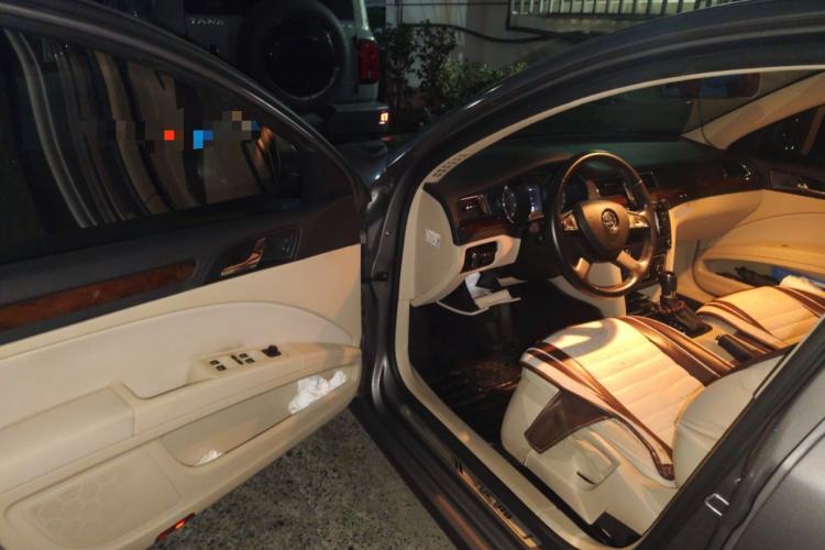 Used Skoda Superb 2013 1.8TSI Automatic MingShi Edition Driver Seat