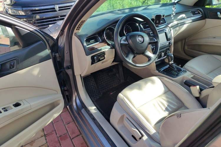 Used Skoda Superb 2013 1.8TSI Automatic MingShi Edition Driver Seat