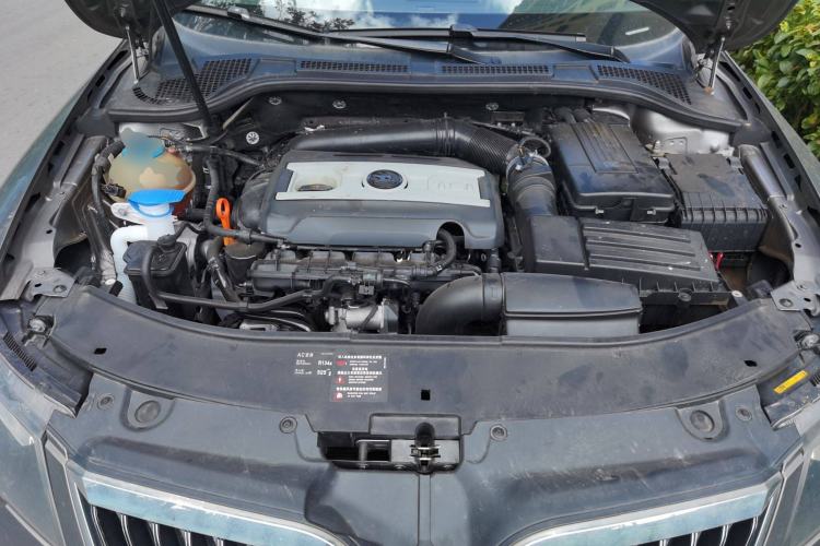 Used Skoda Superb 2013 1.8TSI Automatic MingShi Edition Engine Bay