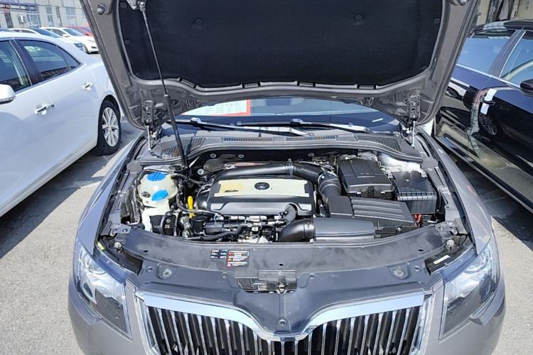 Used Skoda Superb 2013 1.8TSI Automatic Yashi Edition Engine Bay