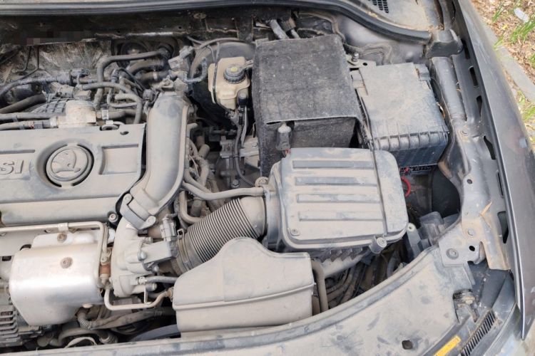 Used Skoda Superb 2013 1.4 TSI DSG Prestige Edition Engine Bay Left