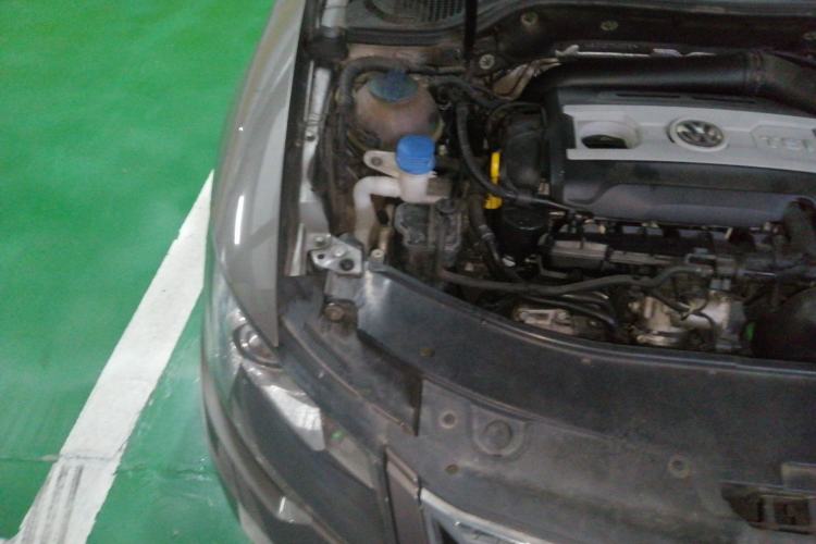 Used Skoda Superb 2013 1.8TSI Automatic MingShi Edition Engine Bay Right