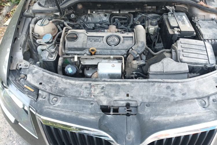 Used Skoda Superb 2013 1.4TSI DSG Sport Edition Engine Bay