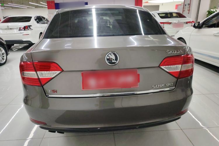 Used Skoda Superb 2013 1.8TSI Automatic MingShi Edition Exterior 4