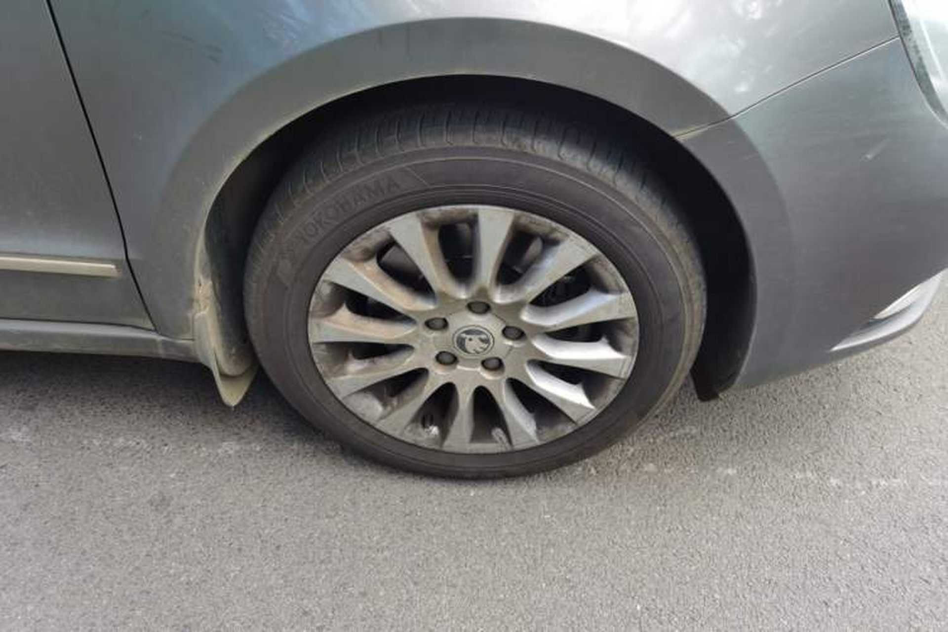 Used Skoda Superb 2013 1.8TSI Automatic MingShi Edition Exterior 7