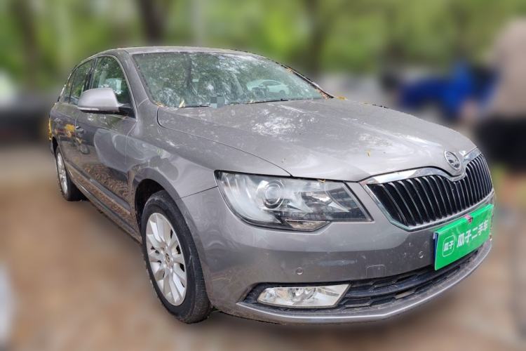 Used Skoda Superb 2013 1.4 TSI DSG Prestige Edition Front Right 45 Deg