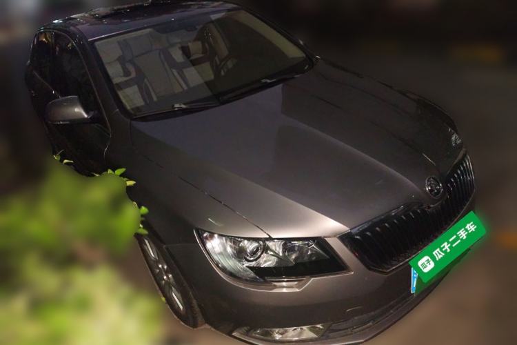 Used Skoda Superb 2013 1.8TSI Automatic MingShi Edition Front Right 45 Deg