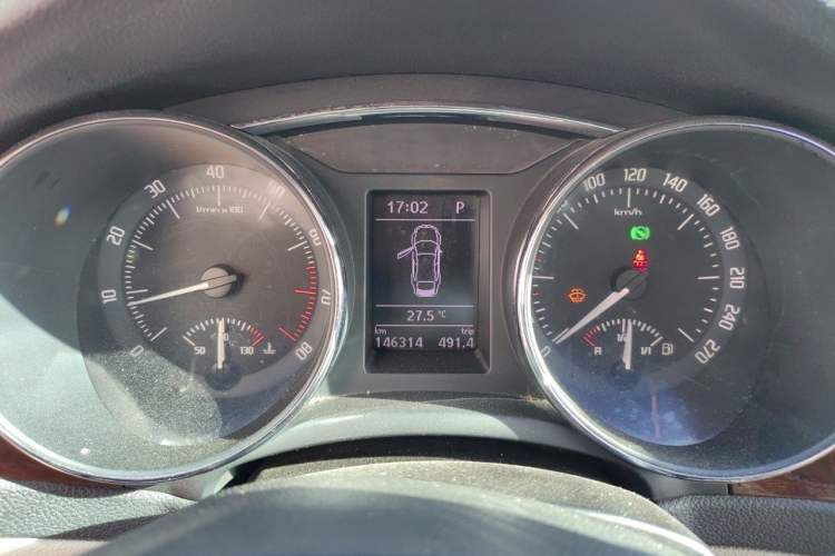 Used Skoda Superb 2013 1.8TSI Automatic MingShi Edition Instrument Cluster