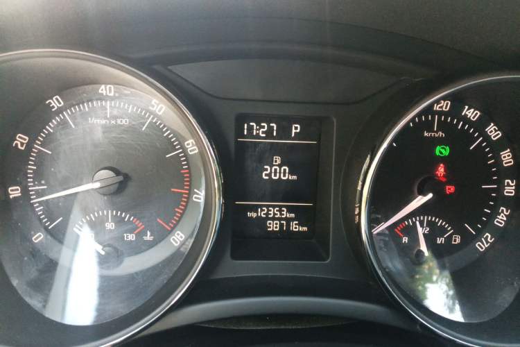 Used Skoda Superb 2013 1.4TSI DSG Sport Edition Instrument Cluster