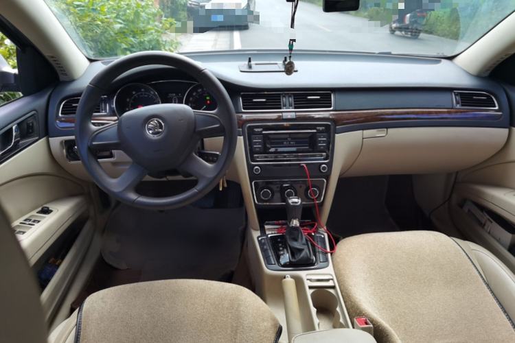 Used Skoda Superb 2013 1.8TSI Automatic MingShi Edition Interior 2