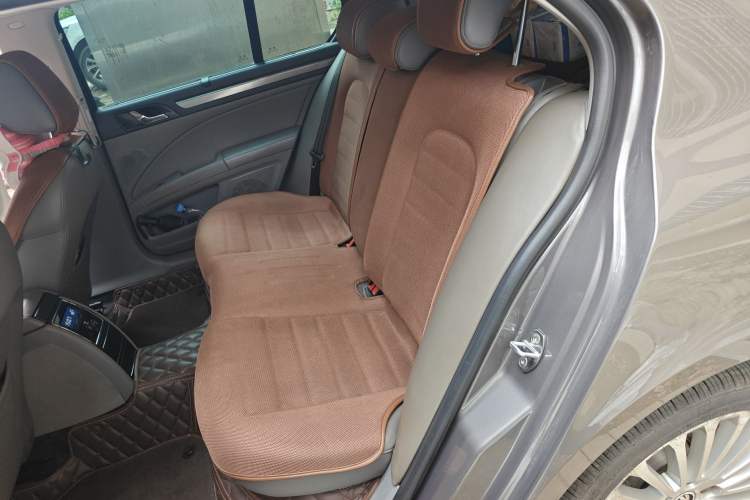 Used Skoda Superb 2013 1.8TSI Automatic Yashi Edition Left Rear Seat