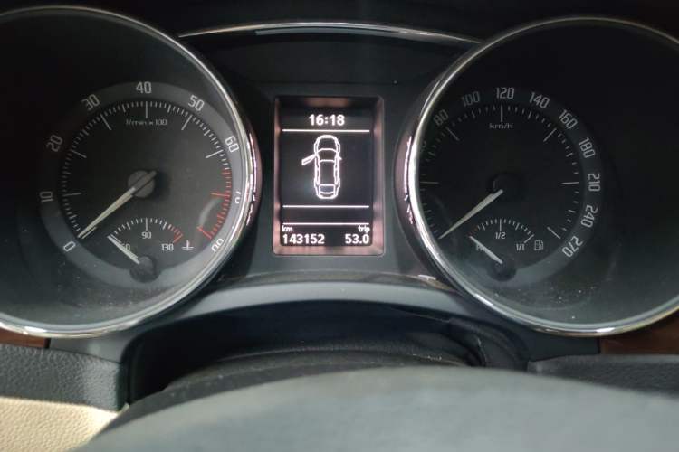 Used Skoda Superb 2013 1.8TSI Automatic MingShi Edition Odometer Close Up