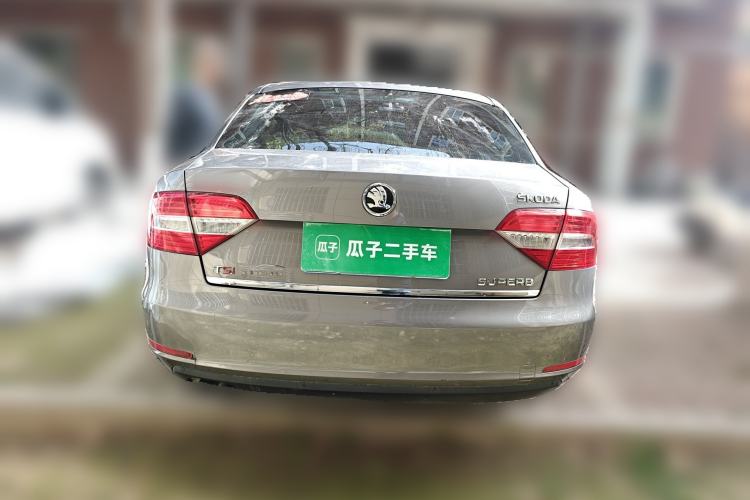 Used Skoda Superb 2013 1.8TSI Automatic Yashi Edition Rear