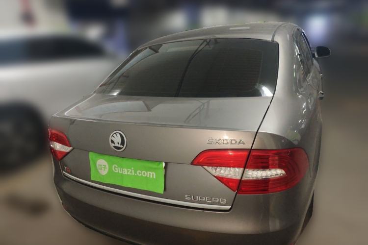 Used Skoda Superb 2013 1.8 TSI Manual MingShi Edition Rear