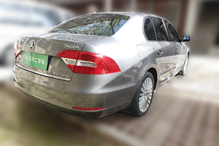Used Skoda Superb 2013 1.8TSI Automatic Yashi Edition Rear Right 45 Deg
