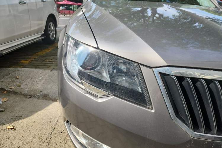 Used Skoda Superb 2013 1.8TSI Automatic MingShi Edition Right Front Headlight