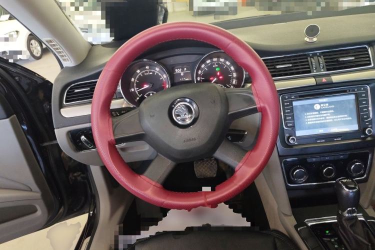Used Skoda Superb 2013 1.4TSI DSG Sport Edition Steering Wheel
