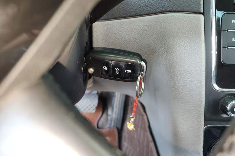 Used Skoda Superb 2013 1.8TSI Automatic MingShi Edition Vehicle Key