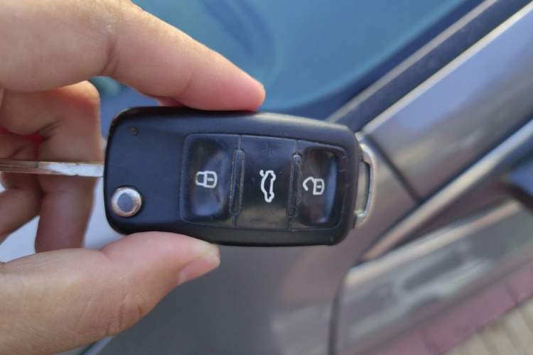 Used Skoda Superb 2013 1.8TSI Automatic MingShi Edition Vehicle Key