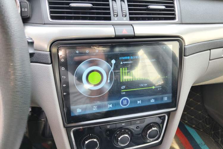 Used Skoda Superb 2013 1.4TSI DSG Sport Edition Audio And AC Panel