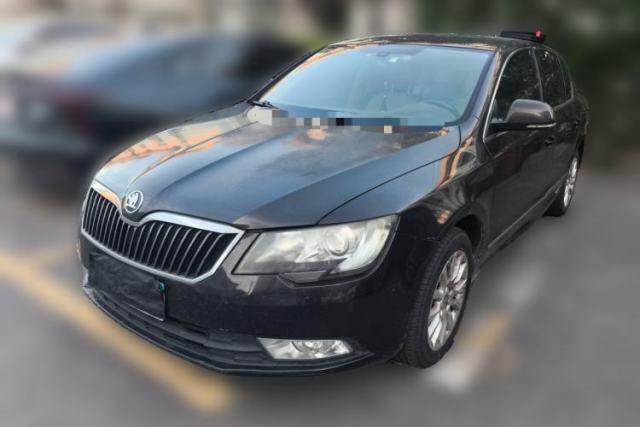 Ojetý Skoda Superb 2013 1.4 TSI DSG Prestige Edition