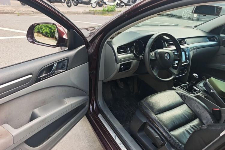 Used Skoda Superb 2013 1.4TSI Manual Shengshi Edition Driver Seat