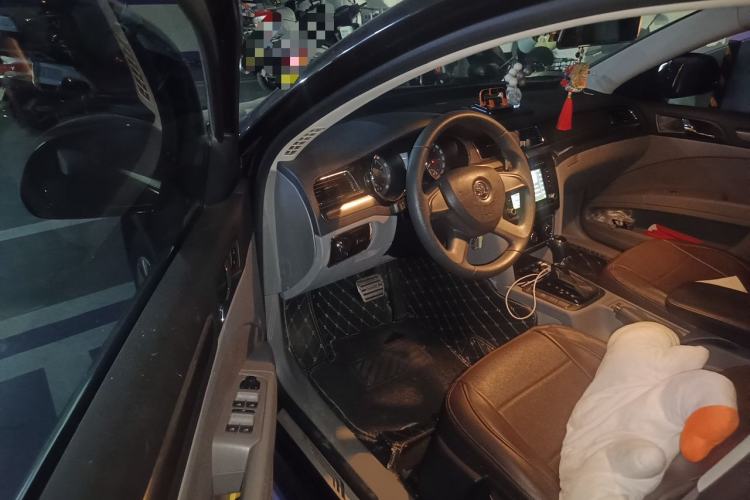 Used Skoda Superb 2013 1.4TSI DSG Sport Edition Driver Seat