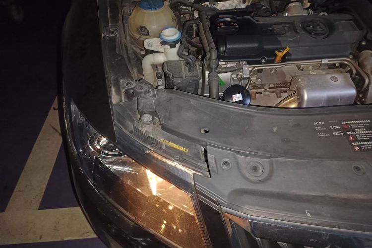 Used Skoda Superb 2013 1.4TSI DSG Sport Edition Engine Bay Right