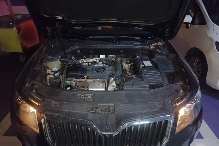 Used Skoda Superb 2013 1.4TSI DSG Sport Edition Engine Bay