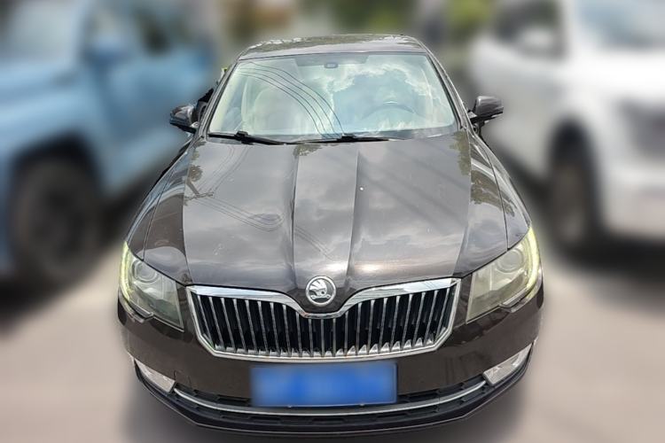 Used Skoda Superb 2013 1.8TSI Automatic Yashi Edition Front