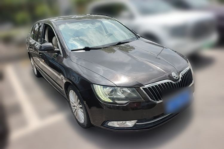 Used Skoda Superb 2013 1.8TSI Automatic Yashi Edition Front Right 45 Deg
