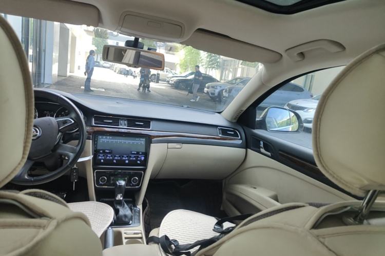 Used Skoda Superb 2013 1.8TSI Automatic Yashi Edition Headliner