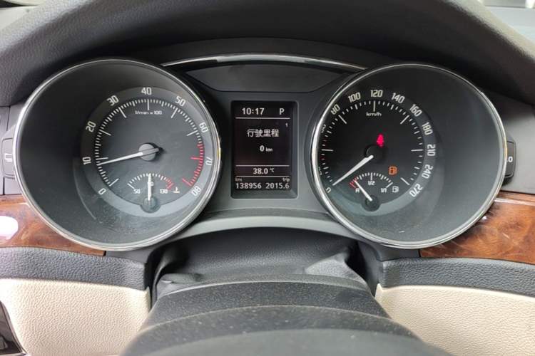 Used Skoda Superb 2013 1.8TSI Automatic Yashi Edition Instrument Cluster