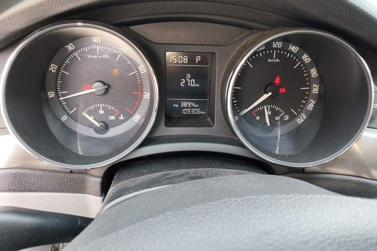 Used Skoda Superb 2013 1.4TSI DSG Sport Edition Instrument Cluster