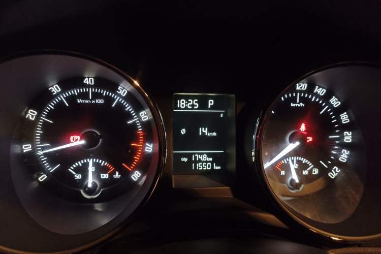 Used Skoda Superb 2013 1.4TSI DSG Sport Edition Instrument Cluster