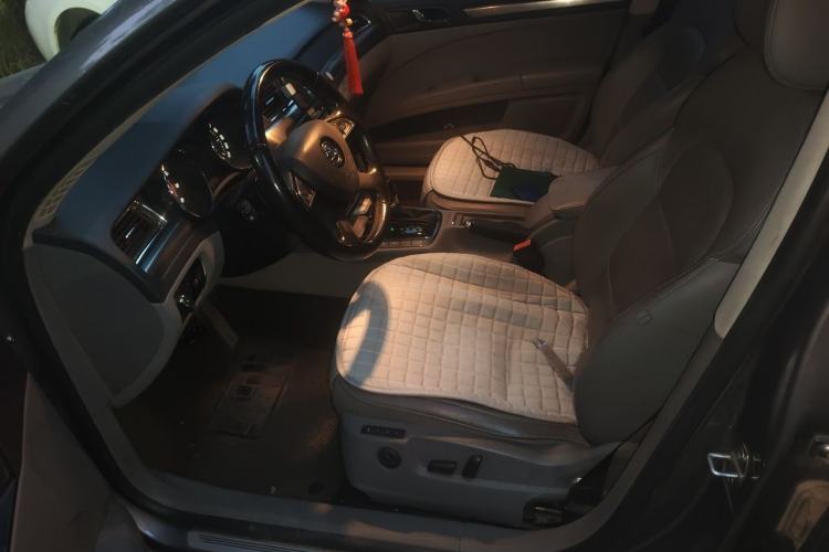 Used Skoda Superb 2013 1.8TSI Automatic Yashi Edition Left Front Seat