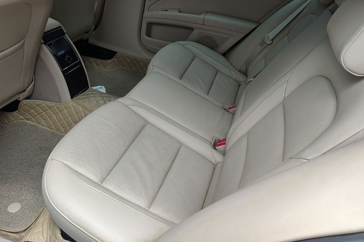 Used Skoda Superb 2013 1.8TSI Automatic Yashi Edition Left Rear Seat