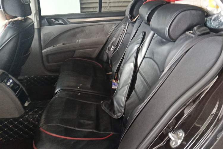 Used Skoda Superb 2013 1.4TSI DSG Sport Edition Left Rear Seat