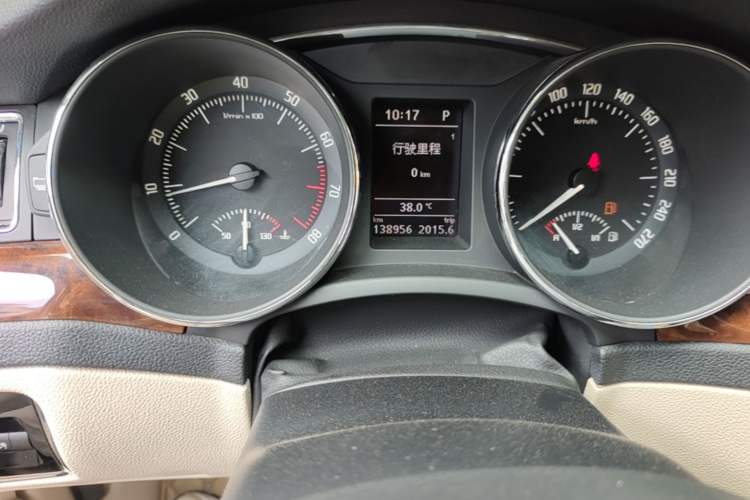 Used Skoda Superb 2013 1.8TSI Automatic Yashi Edition Odometer Close Up
