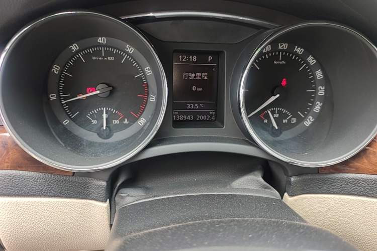 Used Skoda Superb 2013 1.8TSI Automatic Yashi Edition Odometer Close Up