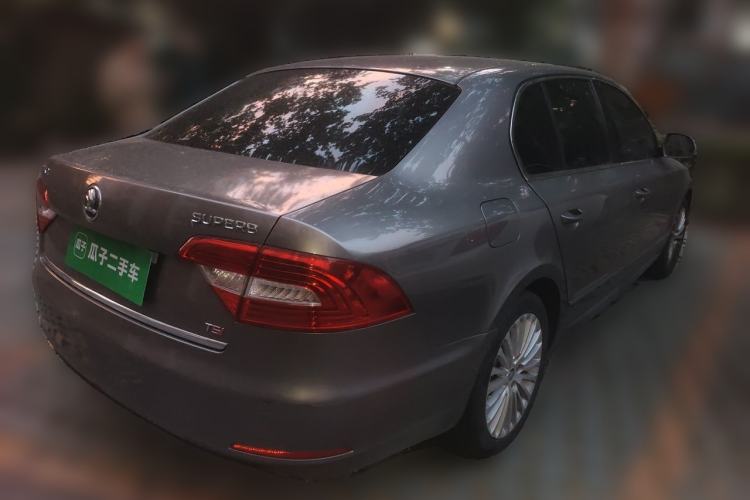 Used Skoda Superb 2013 1.8TSI Automatic Yashi Edition Rear Right 45 Deg