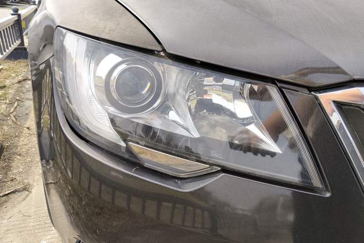 Used Skoda Superb 2013 1.4TSI DSG Sport Edition Right Front Headlight