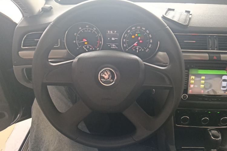Used Skoda Superb 2013 1.4TSI DSG Sport Edition Steering Wheel